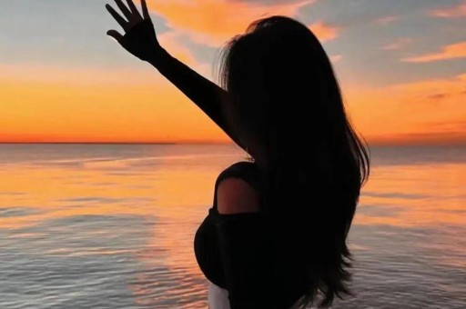 网红董赤赤发声患有严重抑郁